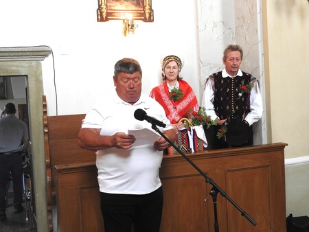 Dobrodošlico in zahvalo je izrekel pomožnemu škofu Šuštarju ključar Rajko Rozman